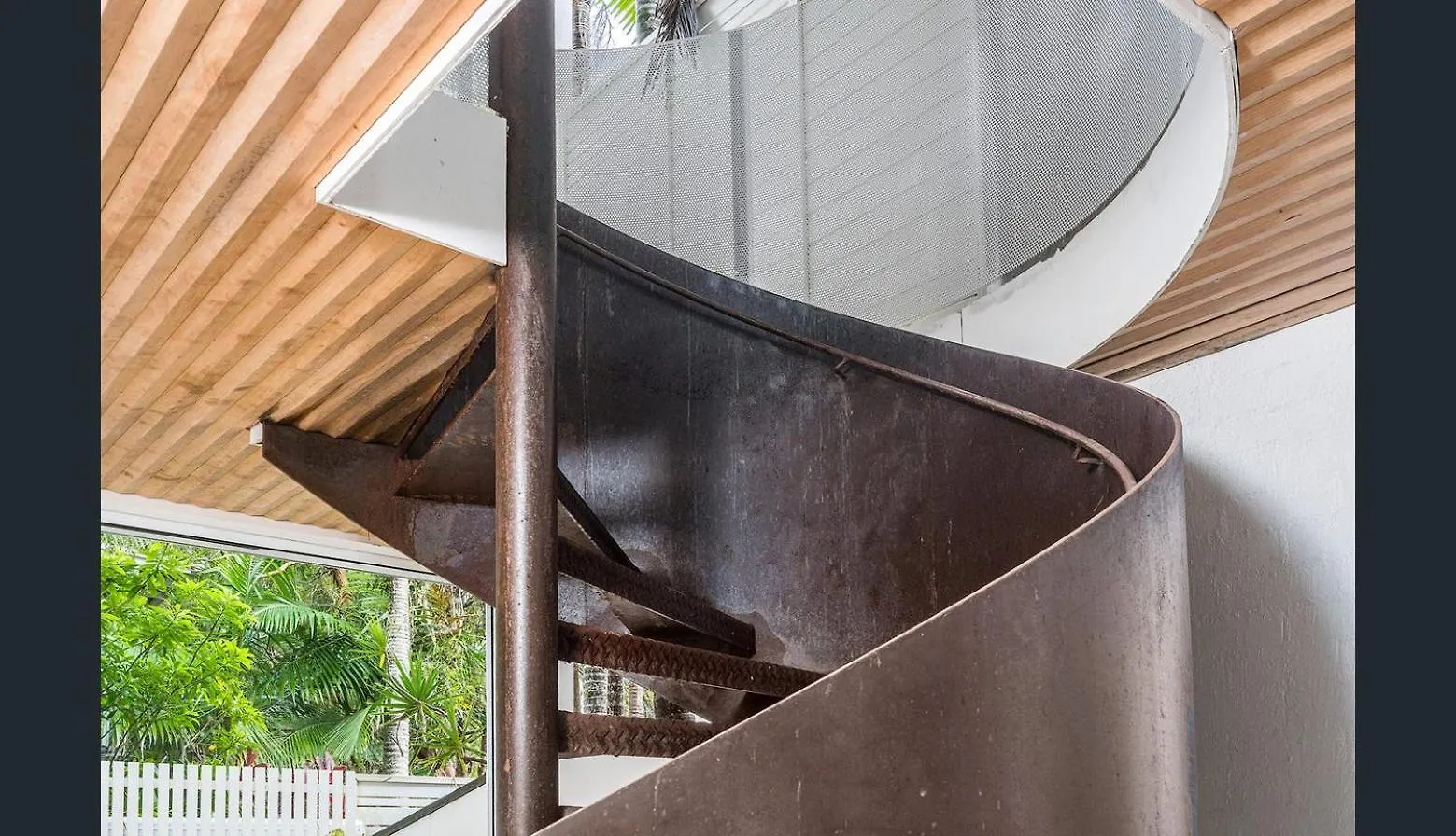 Belongil Beach Pad Byron Bay Apartment